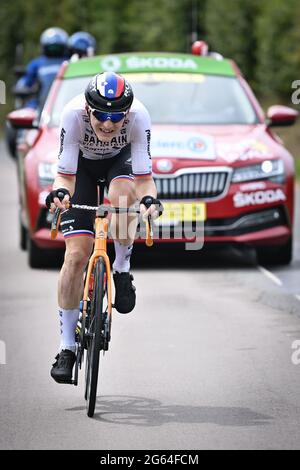 Der Slowene Matej Mohoric von Bahrain siegreich im Einsatz bei der siebten Etappe der 108. Auflage des Radrennens der Tour de France, 249 Stockfoto