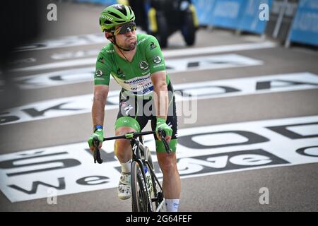 British Mark Cavendish von Deceuninck - Quick-Step das grüne Trikot überquert die Ziellinie der siebten Etappe der 108. Ausgabe des To Stockfoto