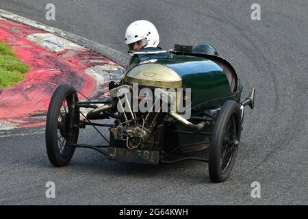 James Edwards, Morgan Super Aero 2 Sitzer, Allcomers Handicap Race, 5 Runden, VSCC, Shuttleworth Nuffield und Len Thompson Trophies Race Meeting, Cadwel Stockfoto