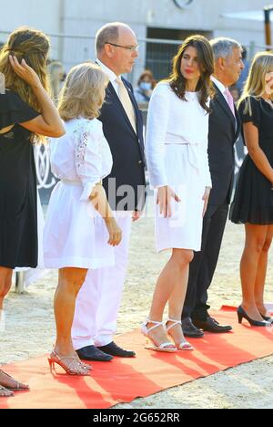 Monaco, Monte-Carlo - 02. Juli 2021: 15. Longines Global Champions Tour mit HSH Prinz Albert II von Monaco und Charlotte Casiraghi während der Präsentation des Monegassischen Teams. Jumping International de Monte-Carlo. Stockfoto