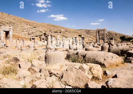 Persepolis, Saal mit hundert Säulen, Palast, 100 Säulen, Hauptstadt des Achämeniden-Reiches, Fars-Provinz, Iran, Persien, Westasien, Asien Stockfoto