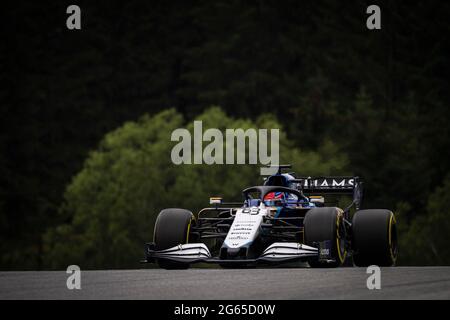 Spielberg, Österreich. Juli 2021. Williams Racing's britischer Fahrer George Russell tritt beim zweiten Training des österreichischen F1 Grand Prix auf dem Red Bull Ring in Spielberg an. (Foto von Jure Makovec/SOPA Images/Sipa USA) Quelle: SIPA USA/Alamy Live News Stockfoto