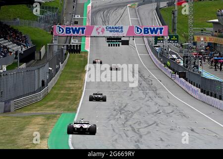 # 47 Mick Schumacher (GER, Haas F1 Team), # 77 Valtteri Bottas (FIN, Mercedes-AMG Petronas F1 Team), F1 Grand Prix von Österreich am Red Bull Ring am 2. Juli 2021 in Spielberg, Österreich. (Foto von HOCH ZWEI) Stockfoto