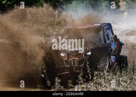 229 Puzian Armen (rus), Pavlov Dmity (rus), Nakusi Racing Team, BRP Can-am Maverick X3, Aktion während der 2. Etappe der Silk Way Rally 2021 zwischen Nowosibirsk und Gorno-Altaisk in Russland am 03. Juli 2021 - Foto Julien Delfosse / DPPI Stockfoto