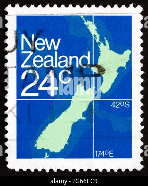 NEUSEELAND - UM 1982: Eine in Neuseeland gedruckte Briefmarke zeigt Karte von Neuseeland, um 1982 Stockfoto