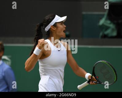 London, Großbritannien. Juli 2021. WIMBLEDON 2021 DAY 5 Quelle: Roger Parker/Alamy Live News Stockfoto