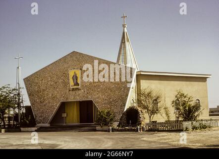 1972, Vereinigte Arabische Emirate Dubai.  Katholische Kirche. Stockfoto
