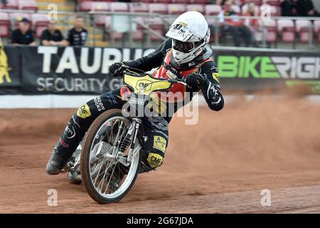 MANCHESTER, GROSSBRITANNIEN. 2. JULI Daniel Gilkes von Kent Royals während des Spiels der National Development League zwischen Belle Vue Aces und Kent Royals am Freitag, den 2. Juli 2021 im National Speedway Stadium in Manchester. (Kredit: Eddie Garvey | MI Nachrichten) Kredit: MI Nachrichten & Sport /Alamy Live Nachrichten Stockfoto