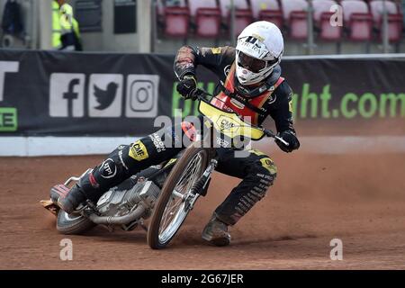 MANCHESTER, GROSSBRITANNIEN. 2. JULI Daniel Gilkes von Kent Royals während des Spiels der National Development League zwischen Belle Vue Aces und Kent Royals am Freitag, den 2. Juli 2021 im National Speedway Stadium in Manchester. (Kredit: Eddie Garvey | MI Nachrichten) Kredit: MI Nachrichten & Sport /Alamy Live Nachrichten Stockfoto