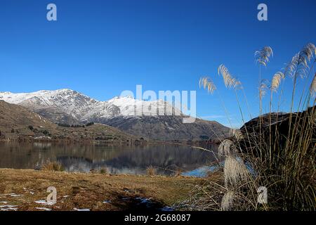 Winterlandschaft am Lake Hayes, Otago, Neuseeland Stockfoto