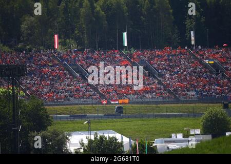 Spielberg, Osterreich. Juli 2021. Publikum auf der Tribüne oder auf der Strecke. Formel 1 Weltmeisterschaft 2021, Österreichischer GP 3. Juli 2021Foto Federico Basile/Insidefoto Credit: Insidefoto srl/Alamy Live News Stockfoto