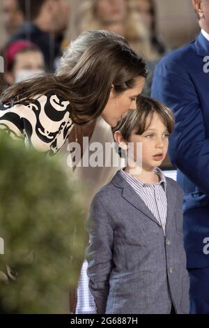 Charlotte Casiraghi und ihr Sohn Raphael nehmen am 03. Juli 2021 am 15. Internationalen Monte-Carlo Jumping in Monte-Carlo, Monaco, Teil.Foto: David Niviere/ABACAPRESS.COM Stockfoto