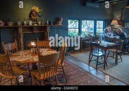 Interieur des Pubs Clarendon Arms aus der Kolonialzeit, Evandale, Tasmanien, Australien Stockfoto