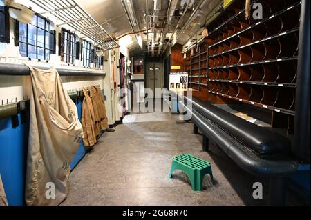 Das Innere eines Kutsches der königlichen Post, der während des großen Eisenbahnraubs 1961 ausgeraubt wurde. Stockfoto