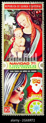 MOSKAU, RUSSLAND - 16. DEZEMBER 2020: Briefmarke gedruckt in Äquatorialguinea zeigt Gemälde von Lucas Cranach, Weihnachtsserie, 10 Äquatorialguinea Stockfoto