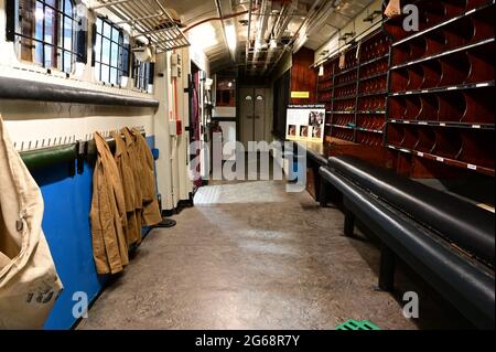 Das Innere eines Kutsches der königlichen Post, der während des großen Eisenbahnraubs 1961 ausgeraubt wurde. Stockfoto