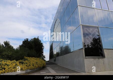 Das Äußere der MK Gallery, einer Galerie für zeitgenössische bildende Kunst in Milton Keynes, Bedfordshire. Stockfoto