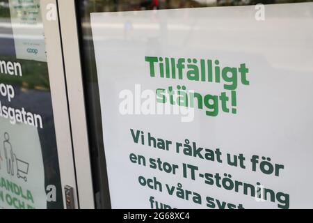 Etwa 500 Coop-Supermarktgeschäfte in Schweden wurden aufgrund eines anhaltenden „kolossalen“ Cyberangriffs, der Organisationen auf der ganzen Welt betrifft, gezwungen, ihre Geschäfte zu schließen. Stockfoto