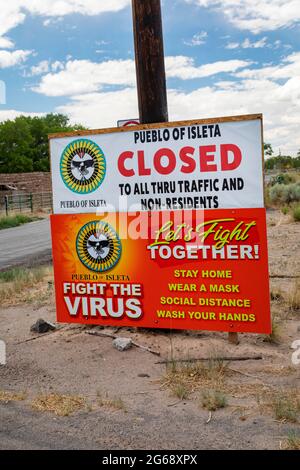 Isleta Pueblo, New Mexico - das Pueblo von Isleta und viele der anderen 19 indianischen Pueblos in New Mexico sind für Nichtmitglieder des Tribs geschlossen Stockfoto