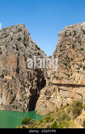 Caminito del Rey Gehweg in der Schlucht der Gaitanes, Schlucht des Guadalhorce Flusses in Malaga, Spanien Stockfoto
