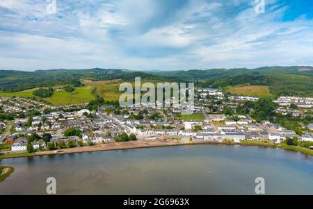 Luftaufnahme von der Drohne von Lochgilphead in Argyll & Bute, Schottland, Großbritannien Stockfoto