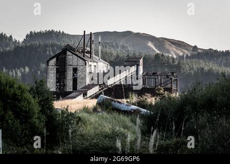 Alte veraltete Karbonisierungsanlage in Rotowaro, Neuseeland Stockfoto