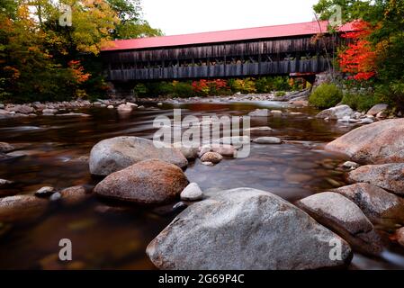 Albany-Brücke auf dem Kancamagus Highway Stockfoto