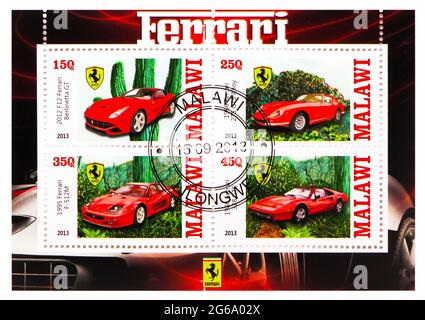 MOSKAU, RUSSLAND - 28. MÄRZ 2020: Vier in Malawi gedruckte Briefmarken zeigen Ferrari-Serie, um 2013 Stockfoto