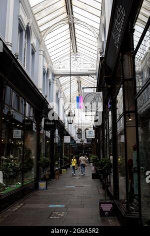 Ein Blick entlang der Morgans Arcade, Cardiff am 3. Juli 2021. Kredit: Lewis Mitchell Stockfoto