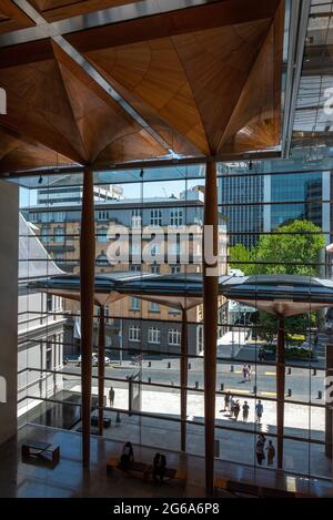 Holzdecke in der Art Gallery in Auckland, Neuseeland Stockfoto