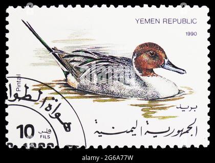 MOSKAU, RUSSLAND - 18. APRIL 2020: Die im Jemen gedruckte Briefmarke zeigt Northern Pintail (Anas acuta), Ducks Serie, um 1990 Stockfoto