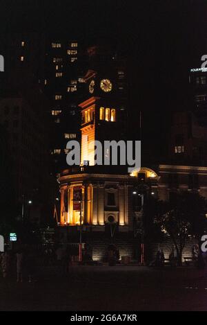 Rathaus von Auckland bei Nacht, Neuseeland Stockfoto