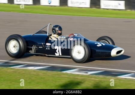 Lotus 18/21 Classic Grand Prix, Oldtimer-Rennwagen, der bei der Glover Trophy beim historischen Goodwood Revival Event in Großbritannien teilnimmt. Peter Horsman Stockfoto