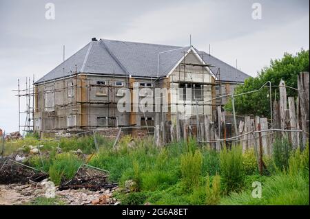 Luxus neues Haus in ländlicher Umgebung gebaut Stockfoto