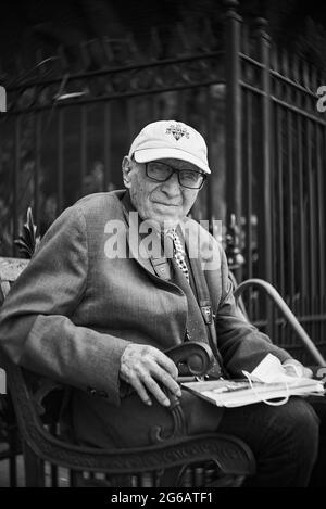 Der amerikanische Fotograf Tony Vaccaro an einem Sommernachmittag Stockfoto