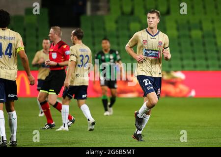 MELBOURNE, AUSTRALIEN - 26. APRIL: Lachlan Jackson von Newcastle Jets während des Hyundai A-League Fußballmatches zwischen dem Western United FC und den Newcastle Jets am 26. April 2021 im AAMI Park in Melbourne, Australien. (Foto von Dave Hewison) Stockfoto