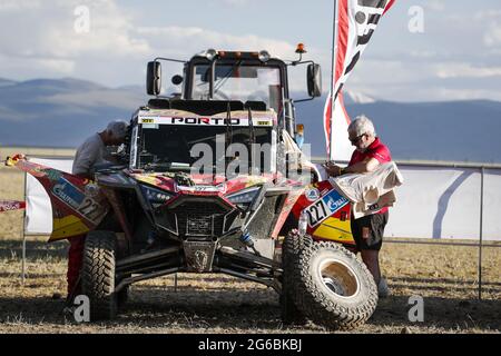 227 Pena Campo Jose (esp), Tornabell Cordoba Rafael (esp), Xtreme Plus, Polaris RZR Pro XP während der 3. Etappe der Silk Way Rally 2021 um Gorno-Altaisk in Russland am 05. Juli 2021 - Foto Frederic Le Floc'h / DPPI Stockfoto