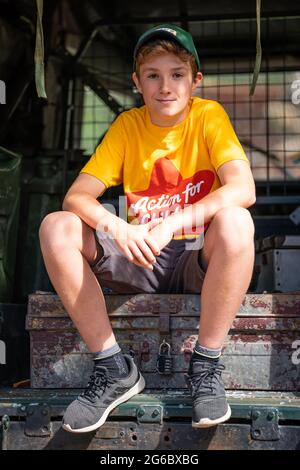 Max Woosey, 11, im ZSL London Zoo für seinen Charity-Sleepover, um Geld für die Charity Action for Children zu sammeln. Bilddatum: Montag, 5. Juli 2021. Stockfoto
