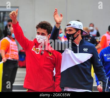 04.07.2021, Red Bull Ring, Spielberg, Formel 1 BWT Grosser Preis von Osterreich 2021, im Bild Charles Leclerc (MCO # 16), Scuderia Ferrari Mission winnow, Pierre Gasly (FRA # 10), Scuderia AlphaTauri Honda Stockfoto