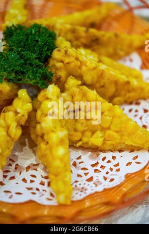 Ein köstliches chinesisches Gericht, gebratene Tortillas Stockfoto