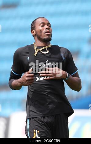 Hove, Großbritannien. Juli 2021. England und Sussex Pace Bowler Jofra Archer haben heute gesehen, wie er seine Rehabilitation auf dem Gelände des 1. Central County in Hove intensiviert hat. Quelle: James Boardman/Alamy Live News Stockfoto