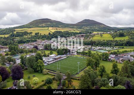 Luftaufnahme der Greenyards, Heimat des Melrose Rugby Clubs und Geburtsort der sieben-gegen-zwei-Rugby-Union, die vom lokalen Metzger Ned Haig erfunden wurde, Stockfoto