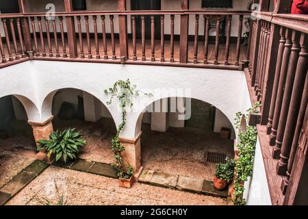 Innenhof eines typischen Hauses in Villanueva de los Infantes, Kastilien-La Mancha, Spanien Stockfoto