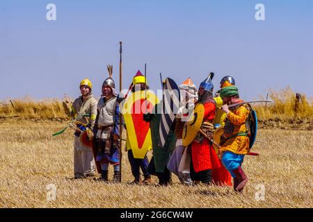 Lavi, Israel - 02. Juli 2021: Nachstellung der Schlacht von Hattin 1187 (Ayyubider Sultan Saladin besiegte die Kreuzritter): Muslim (Ayyubid) Stockfoto