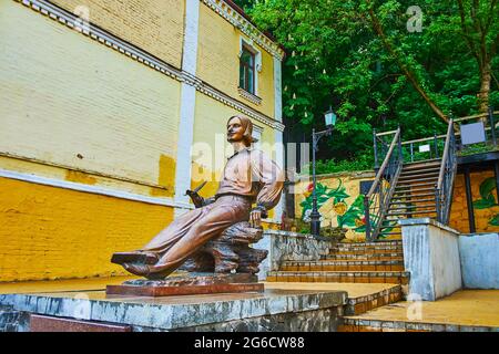 Das Denkmal für Nikolai Gogol in Andrews Abstieg, Kiew, Ukraine Stockfoto