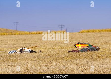 Lavi, Israel - 02. Juli 2021: Nachstellung der Schlacht von Hattin 1187 (Ayyubid Sultan Saladin besiegte die Kreuzritter): Kreuzritterprekäre Stockfoto