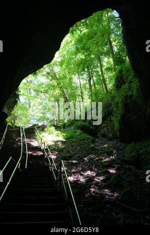 Die hohe Treppe am Eingang der Mammoth Cave in der Nähe von Kentucky, USA Stockfoto