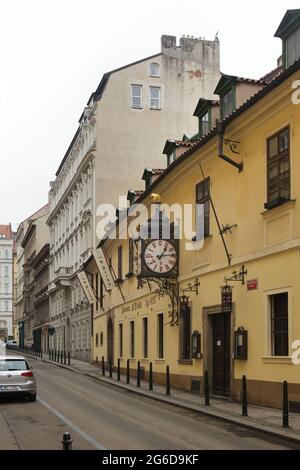 Beerhouse in der Fleks (Pivnice U Fleků) in der Křemencova Straße in Nové Město (Neustadt) Prag, Tschechische Republik. Stockfoto