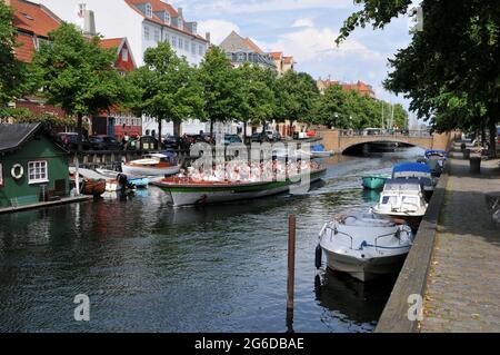 Kopenhagen, Dänemark. 05. Juli 2021, Bootsverleih Tourismus in Christianshavn o Amager in der dänischen Hauptstadt. (Foto..Francis Joseph Dean/Dean Bilder) Stockfoto