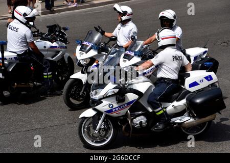 Marseille, Frankreich. Juli 2021. Polizeibeamte auf Motorrädern in Marseille gesehen. Kredit: SOPA Images Limited/Alamy Live Nachrichten Stockfoto